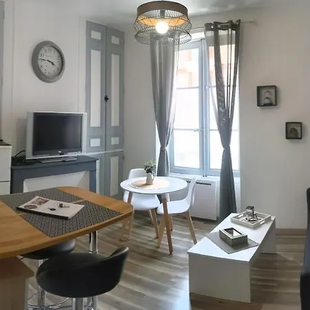 Appartement Au Coeur Du Centre Ville De Blois Exterior photo